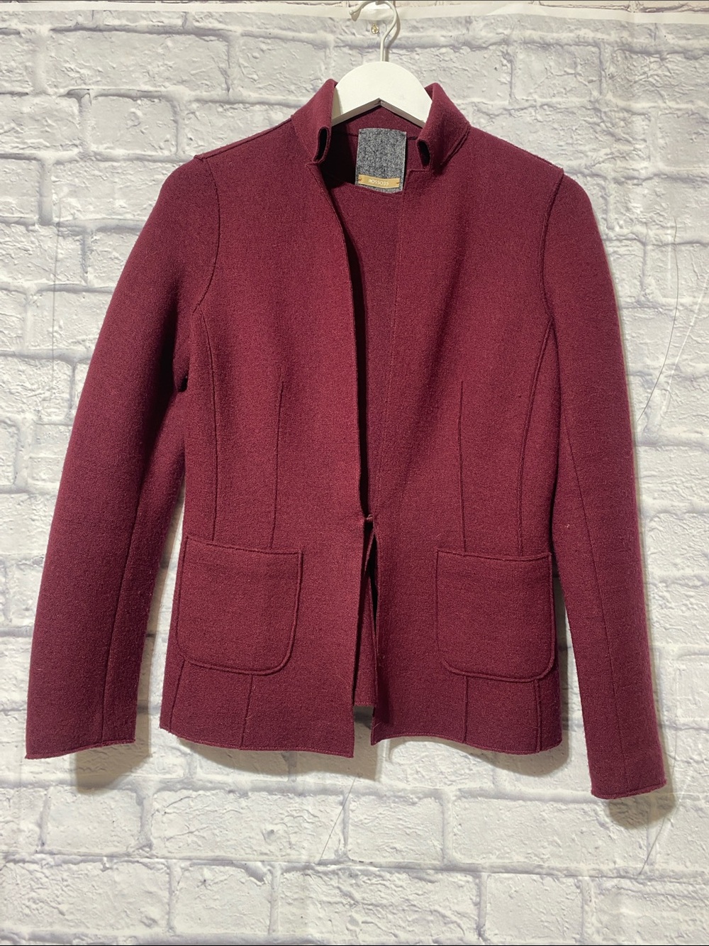 Rosso35 Women's Tailored Open-Front Jacket in Burgundy